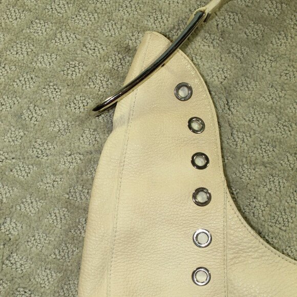 RARE CHIC!!! Furla Beige Pebble Leather Silver-Toned Grommet Shoulder Bag - Picture 3 of 14